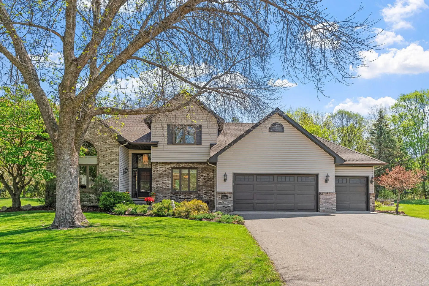 14000 96th Avenue, Maple Grove, MN 55369