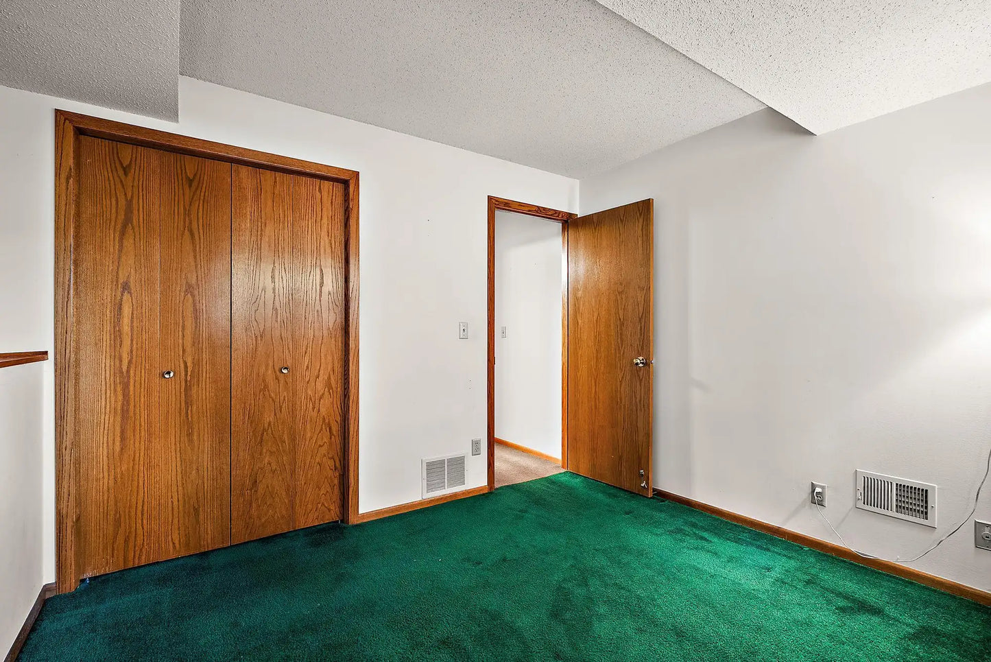1330 Sunview Drive, Shoreview, MN 55126