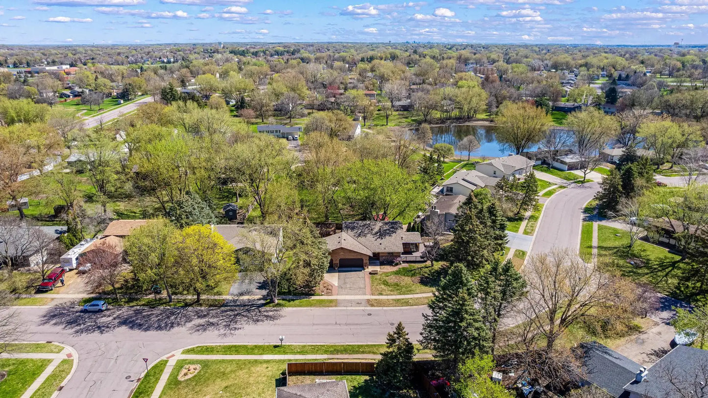 14790 Dundee Avenue, Apple Valley, MN 55124