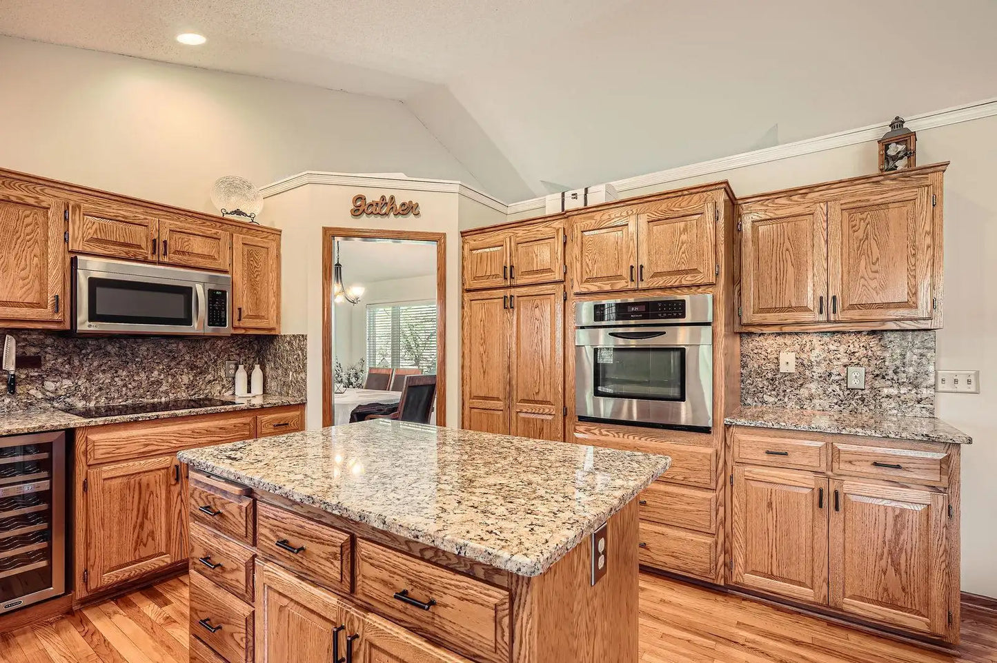 1825 Woodstone Drive, Victoria, MN 55386