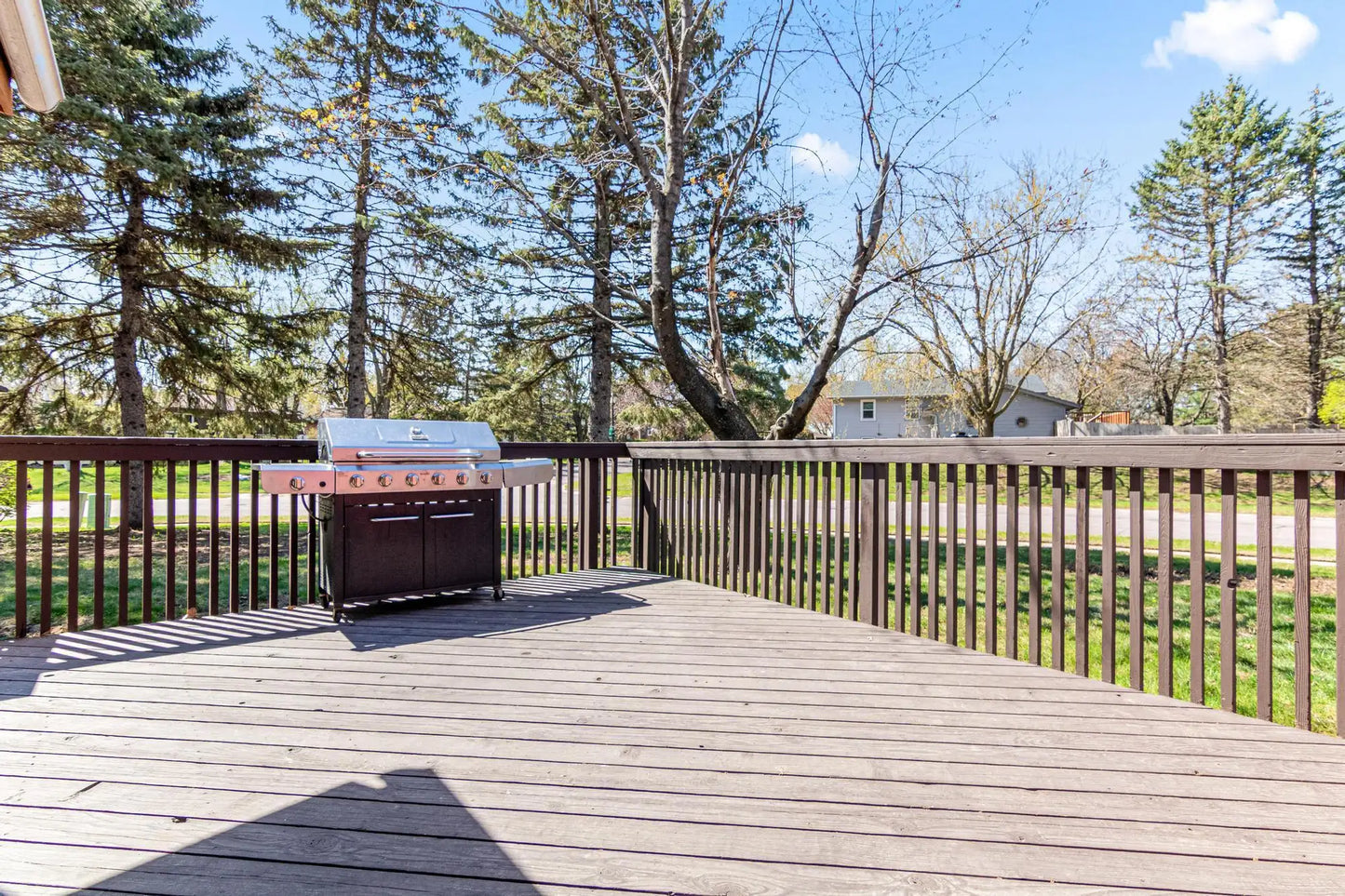 14790 Dundee Avenue, Apple Valley, MN 55124
