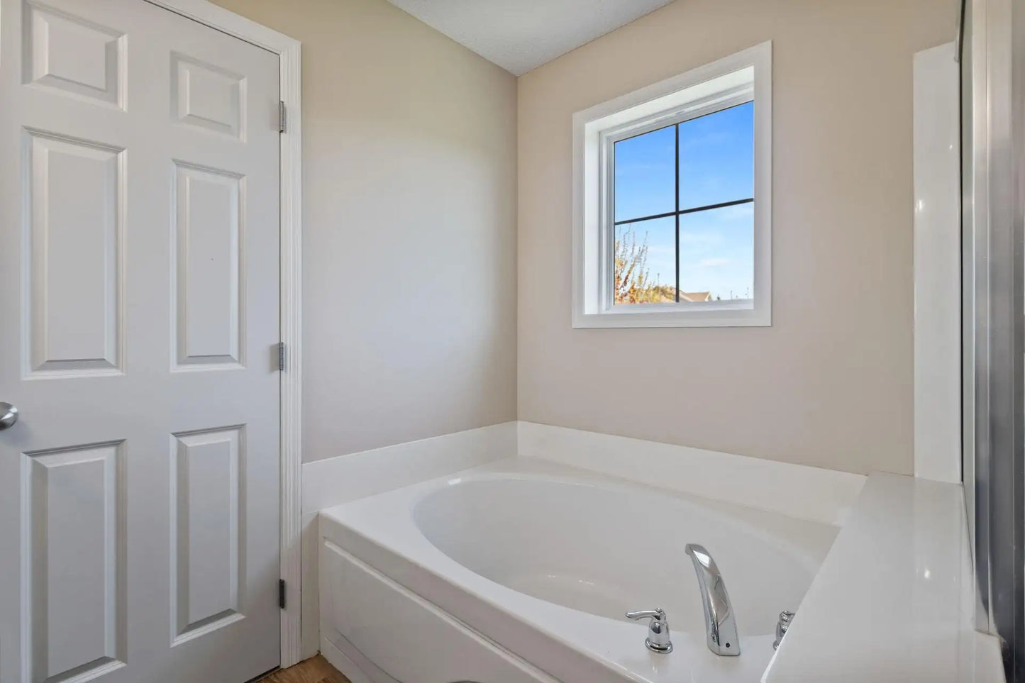 3611 Hazel Trail, Woodbury, MN 55129