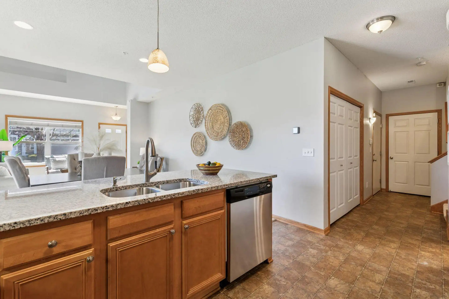 8153 133rd Street, Savage, MN 55378