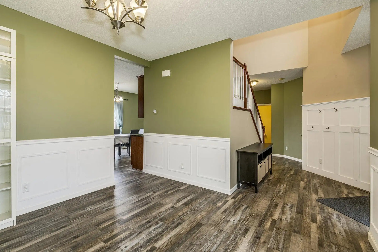 4947 Hamlet Avenue, Oakdale, MN 55128