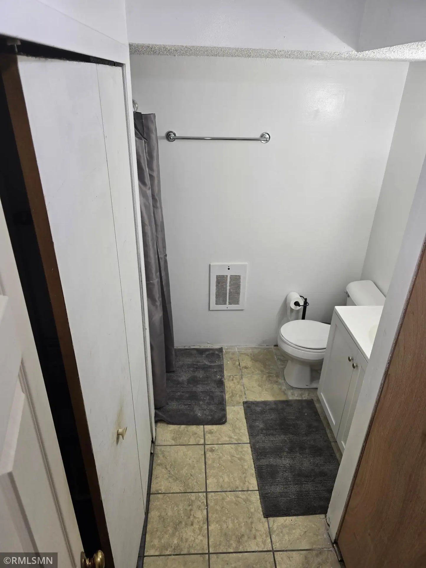 1310 Hudson Road, Saint Paul, MN 55106