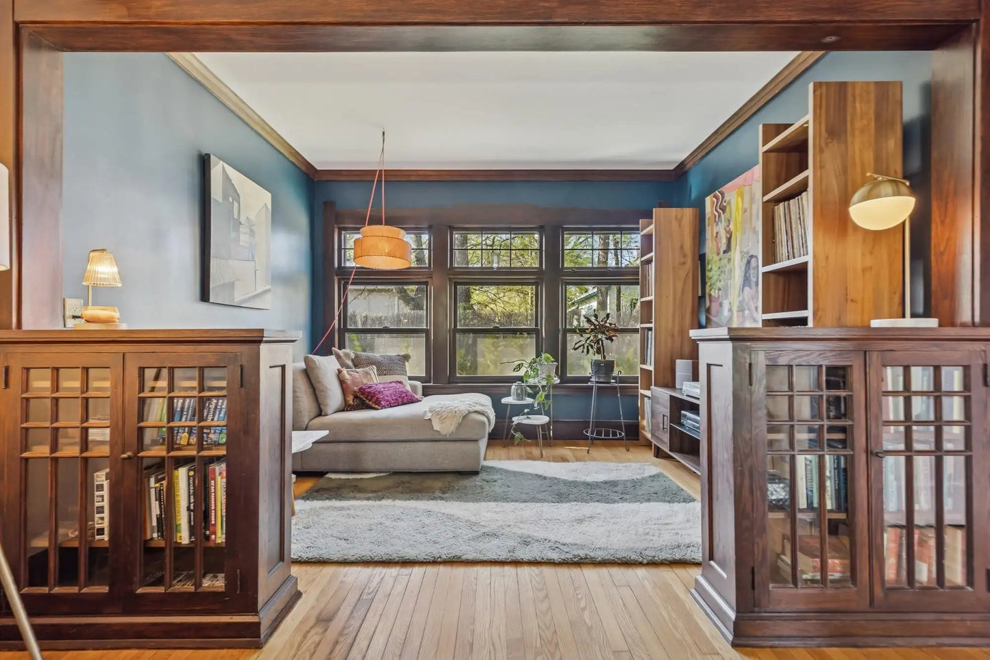 2323 Laurel Avenue, Minneapolis, MN 55405