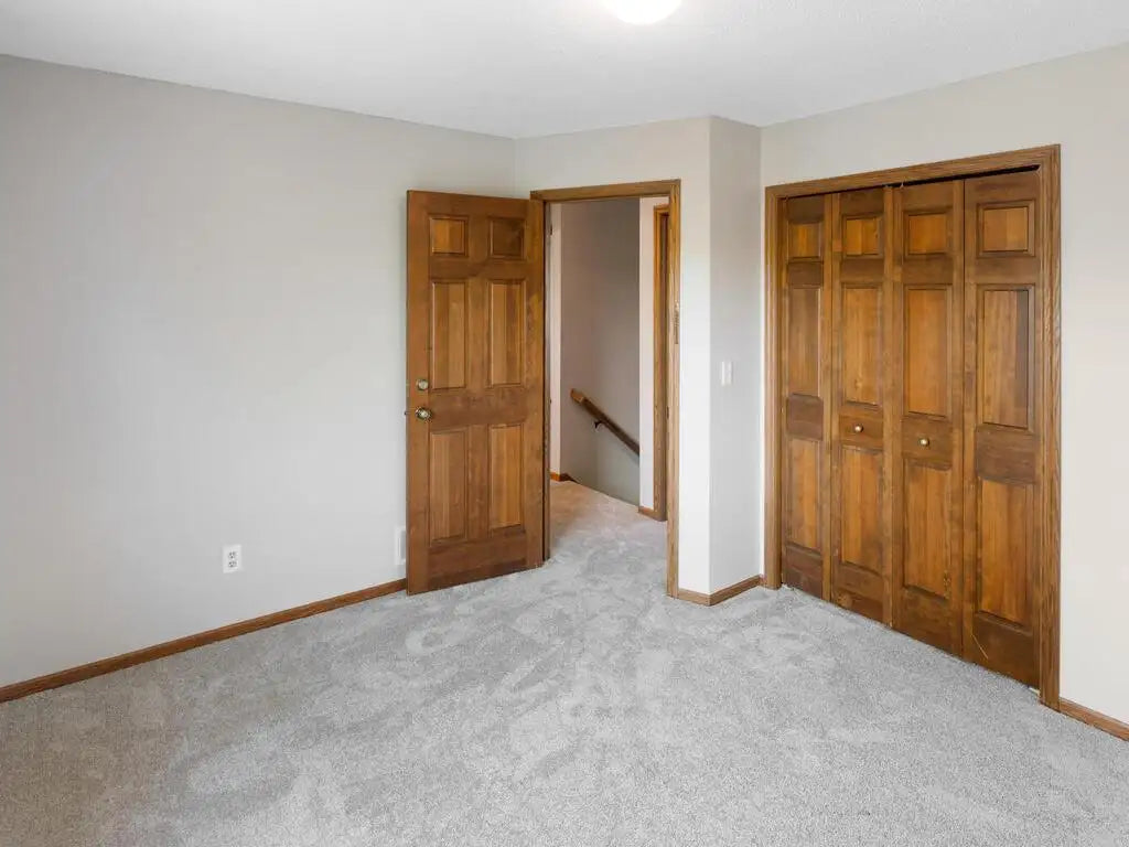 3621 Ashbury Road, Eagan, MN 55122