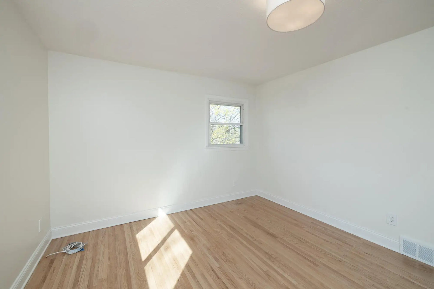 15017 Oakland Avenue, Burnsville, MN 55306