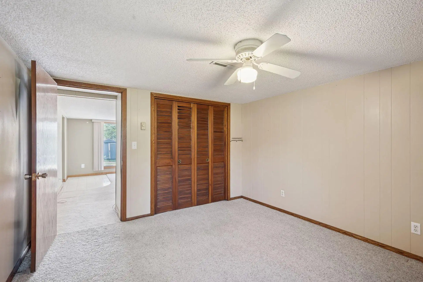 140 Bluff Street, Clearwater, MN 55320