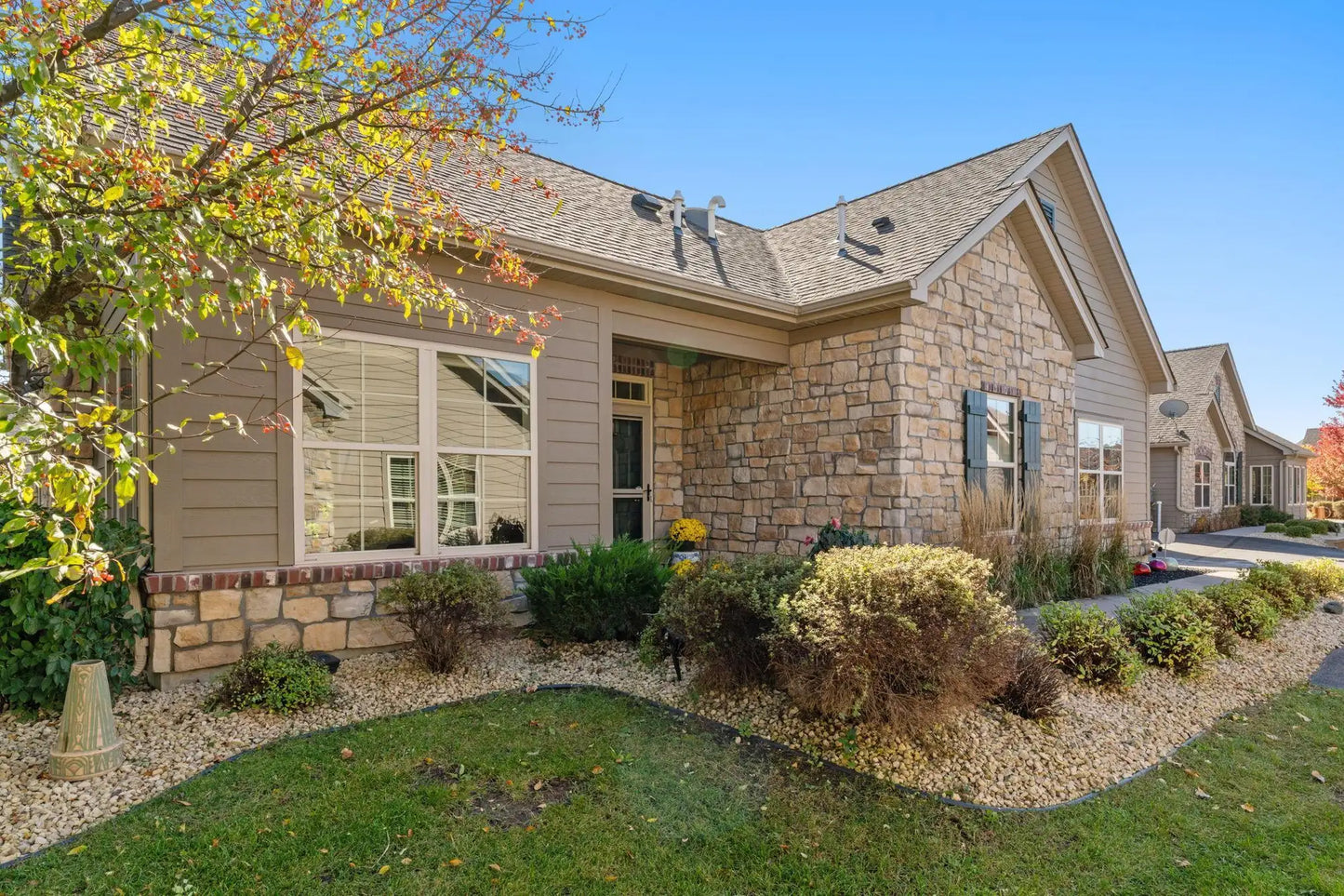24064 Rivers Edge Road, Rogers, MN 55374