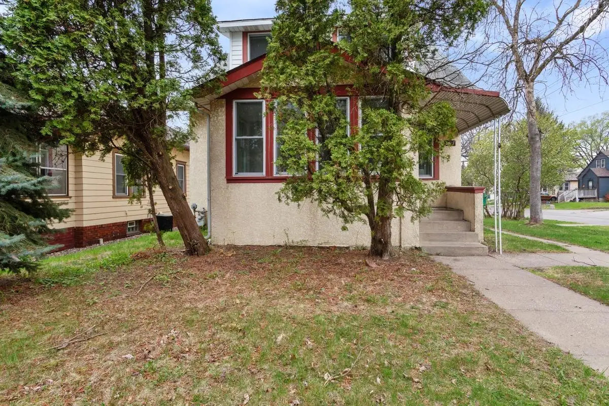 297 Clarence Street, Saint Paul, MN 55106