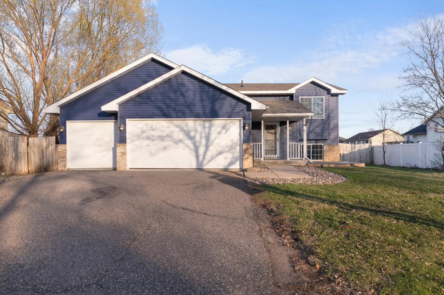 10028 Somerset Lane, Monticello, MN 55362