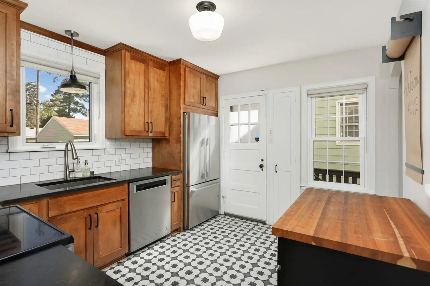 2185 Eleanor Avenue, Saint Paul, MN 55116