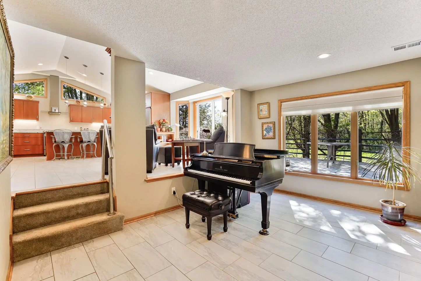 1950 Park Ridge Court, Chaska, MN 55318