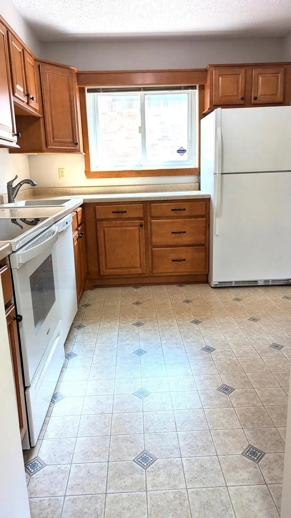 350 Ford Road, Saint Louis Park, MN 55426