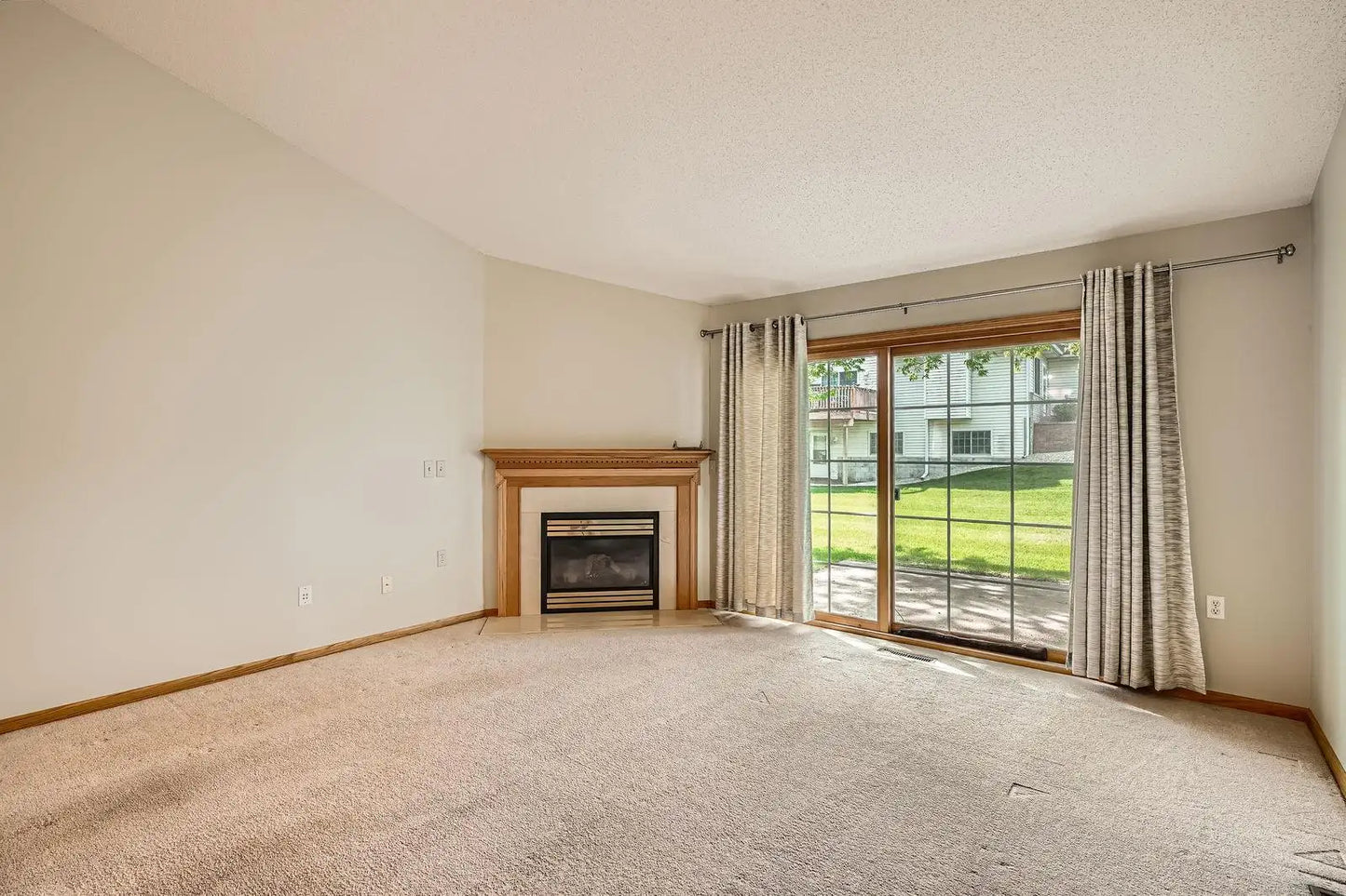 6850 Benton Way, Inver Grove Heights, MN 55076