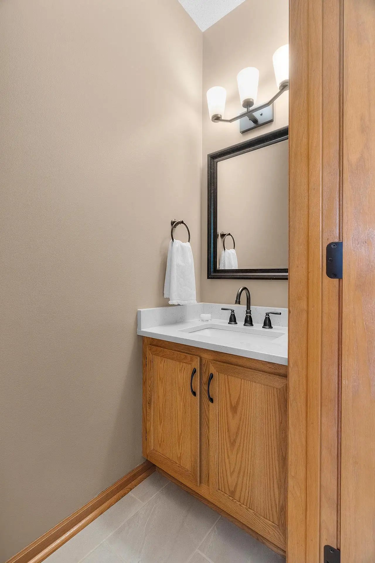 3641 Vermilion Court, Eagan, MN 55122