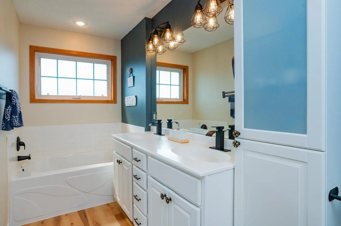 1715 Lusitano Street, Shakopee, MN 55379
