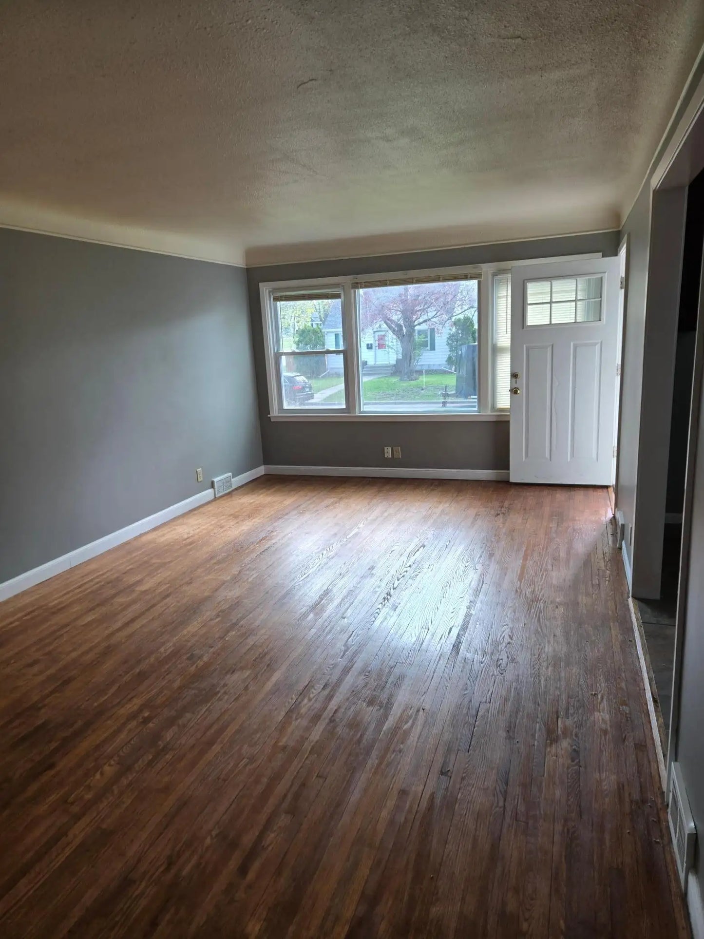 2671 Meridian Drive, Robbinsdale, MN 55422