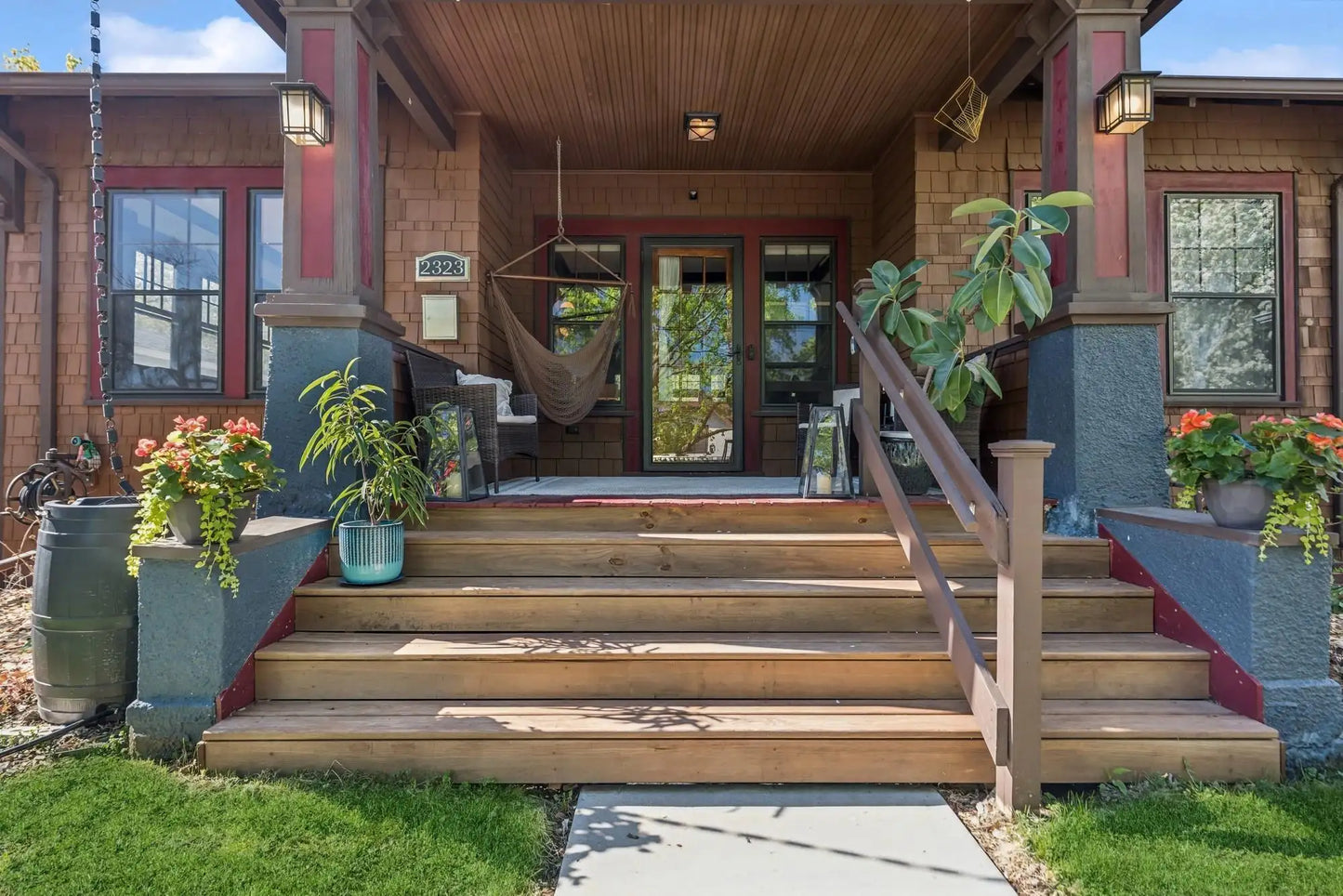 2323 Laurel Avenue, Minneapolis, MN 55405