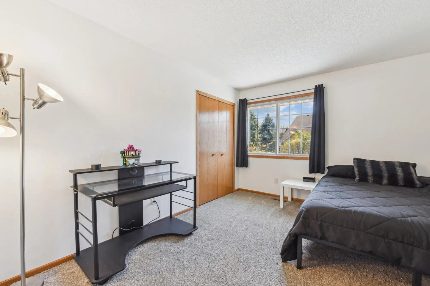 2692 Mallard Drive, Woodbury, MN 55125