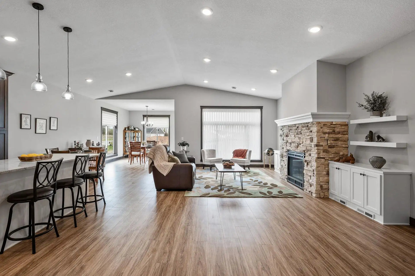 31686 Newport Curve, Lindstrom, MN 55045