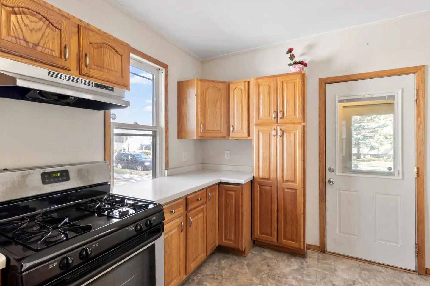 1852 Quincy Street, Minneapolis, MN 55418