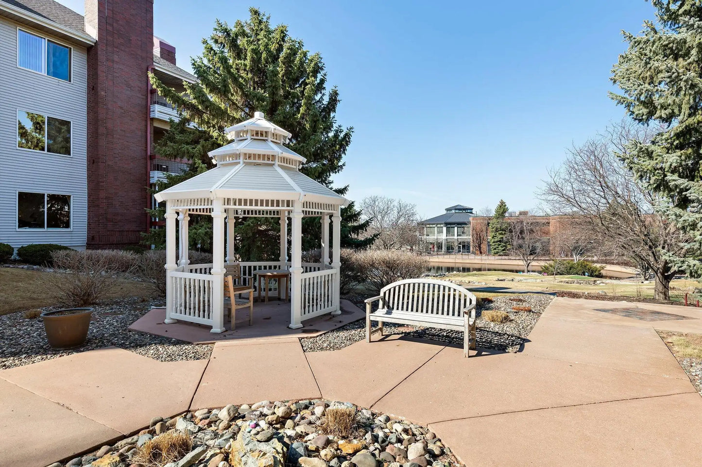 7420 Edinborough Way, Edina, MN 55435