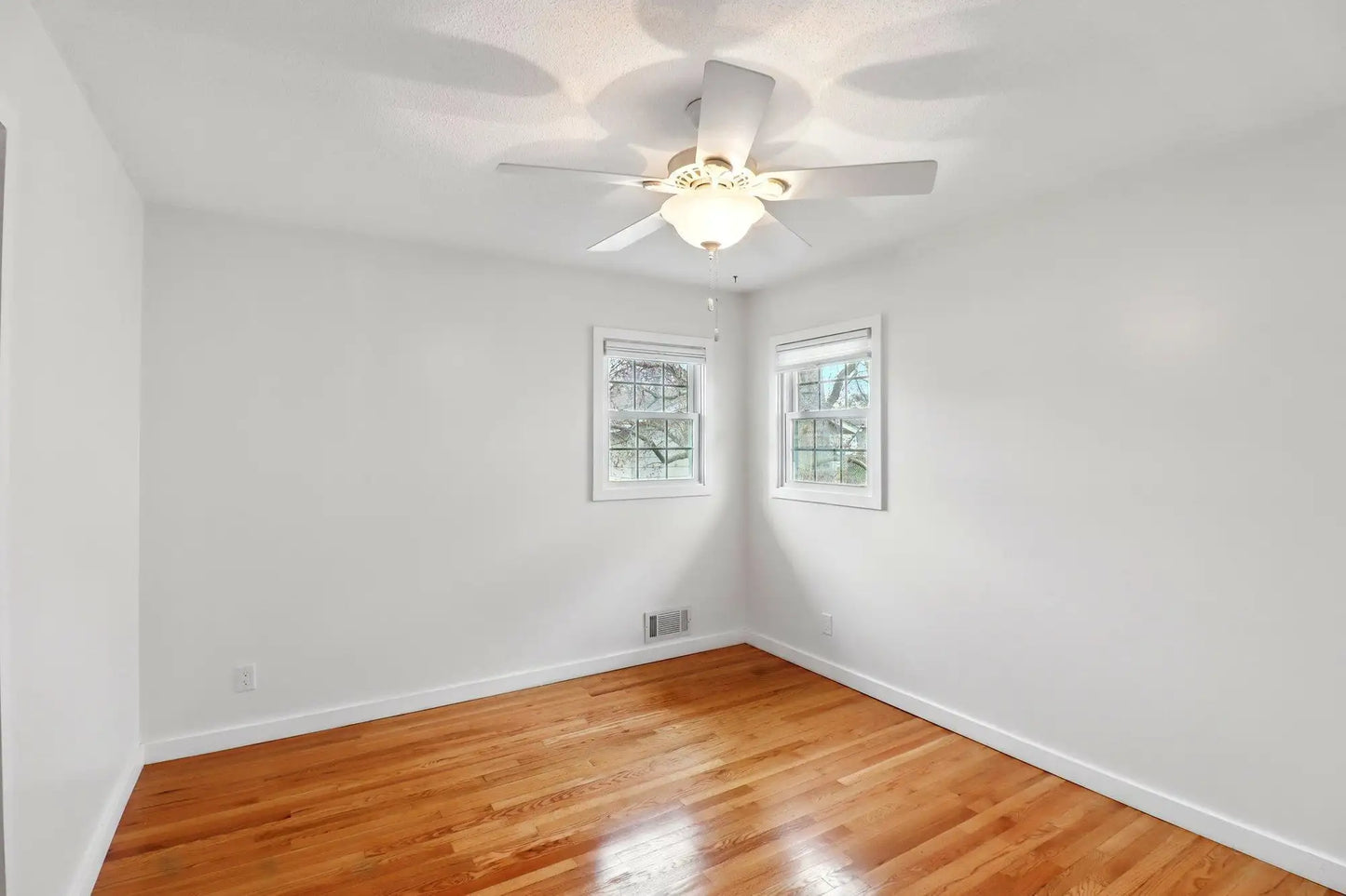 621 Monroe Street, Shakopee, MN 55379