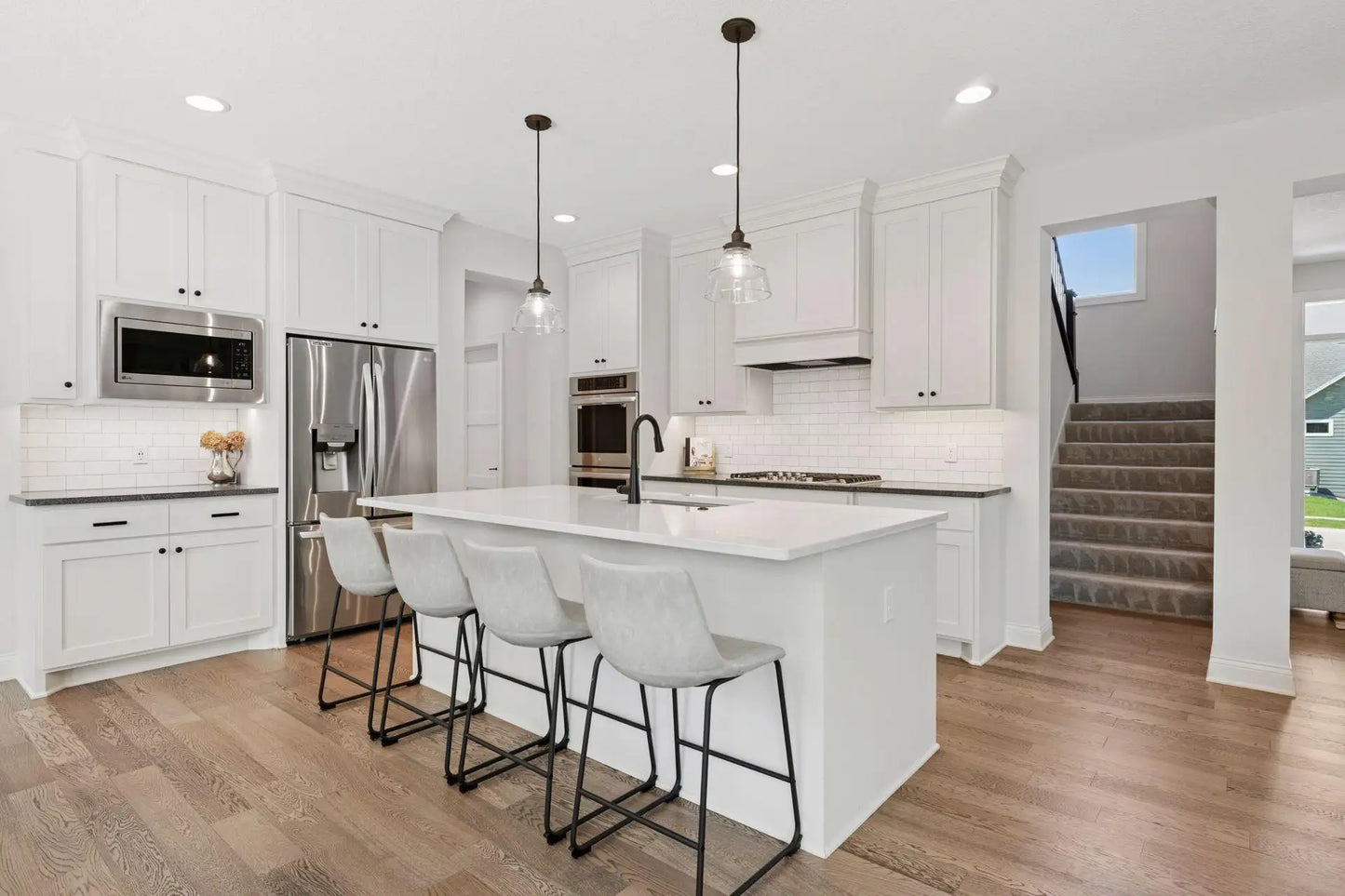 9255 Eagle Ridge Road, Chanhassen, MN 55317