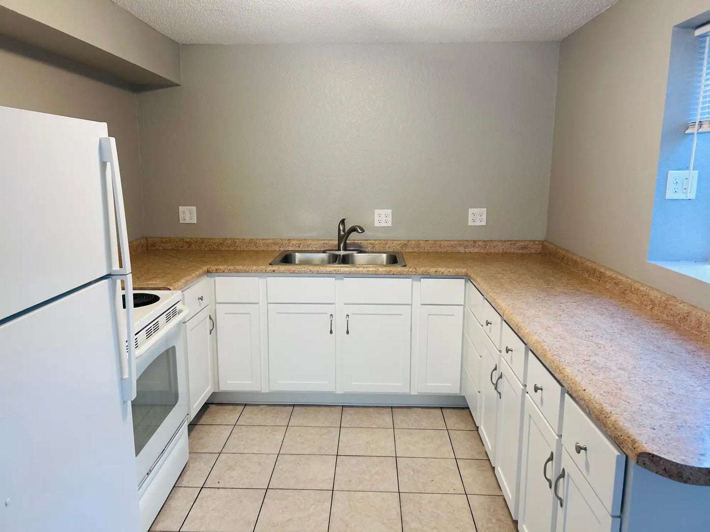 322 Baker Street, Saint Paul, MN 55107