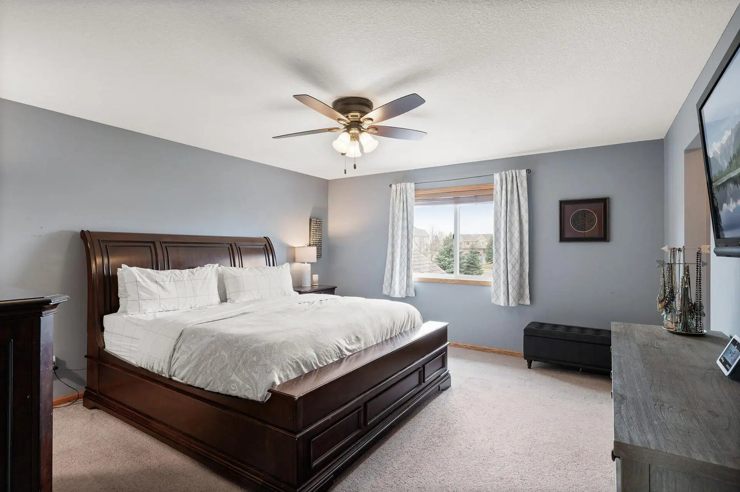 14210 Badger Circle, Prior Lake, MN 55372