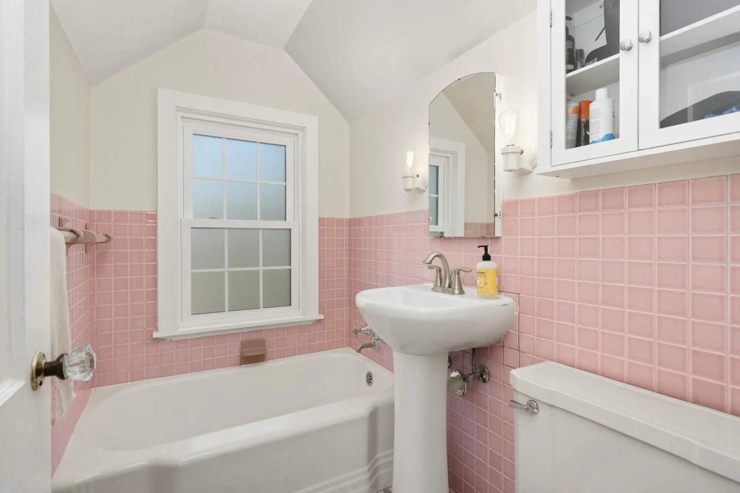2185 Eleanor Avenue, Saint Paul, MN 55116