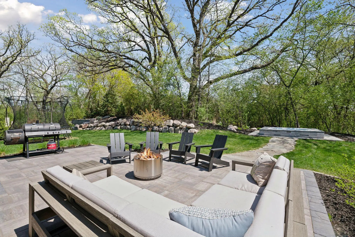 9255 Eagle Ridge Road, Chanhassen, MN 55317
