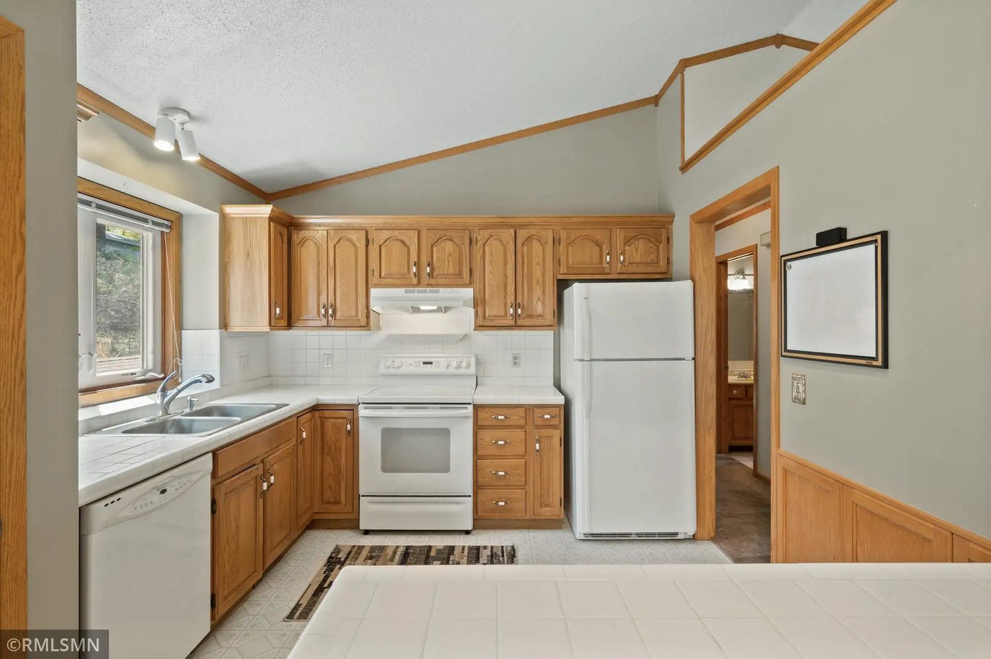 6744 13th Street Court, Oakdale, MN 55128
