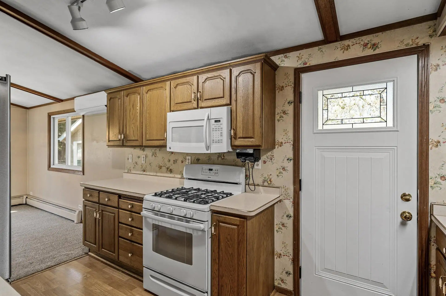 4241 Clark Circle, Vadnais Heights, MN 55127