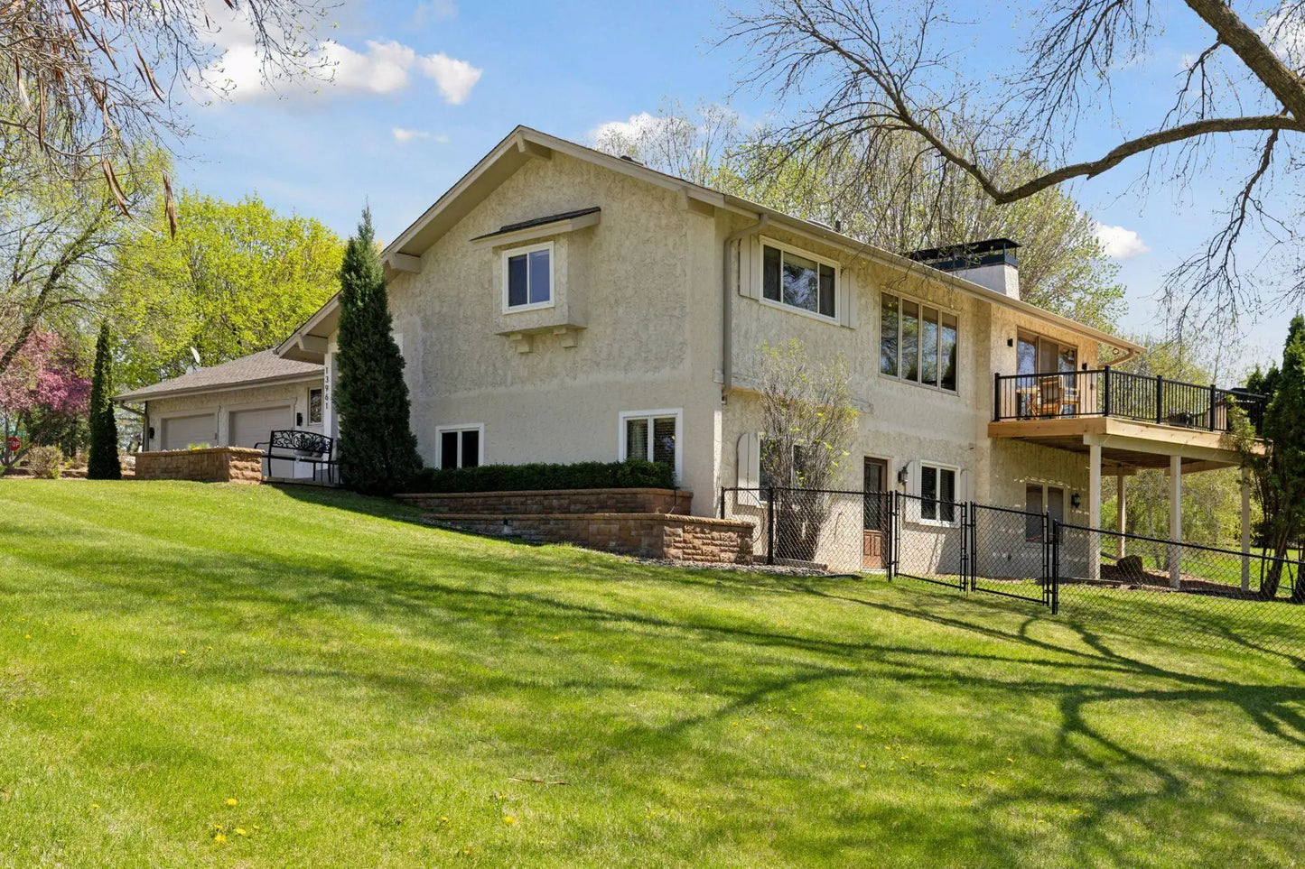 13961 92nd Place, Maple Grove, MN 55369