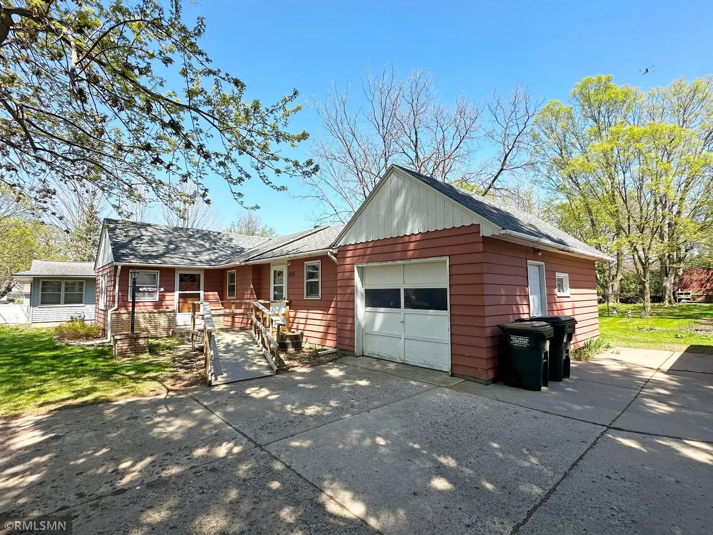 425 Cherry Avenue, Annandale, MN 55302