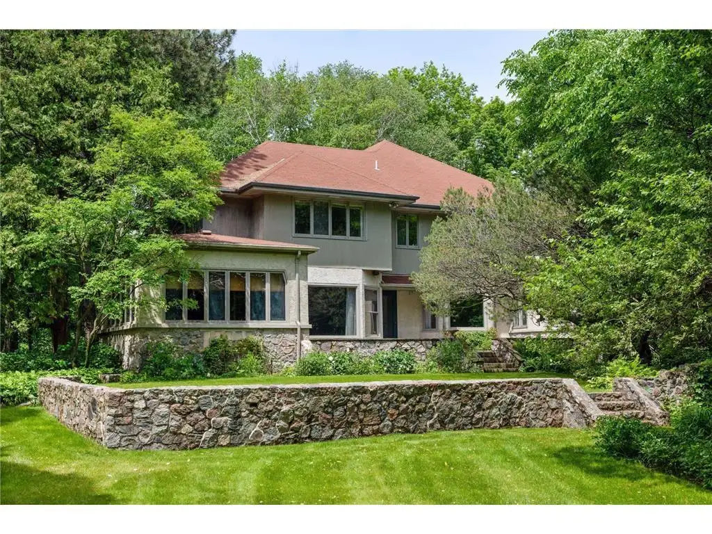 565 Ferndale Road, Wayzata, MN 55391