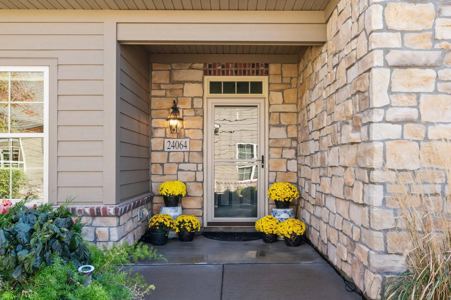 24064 Rivers Edge Road, Rogers, MN 55374