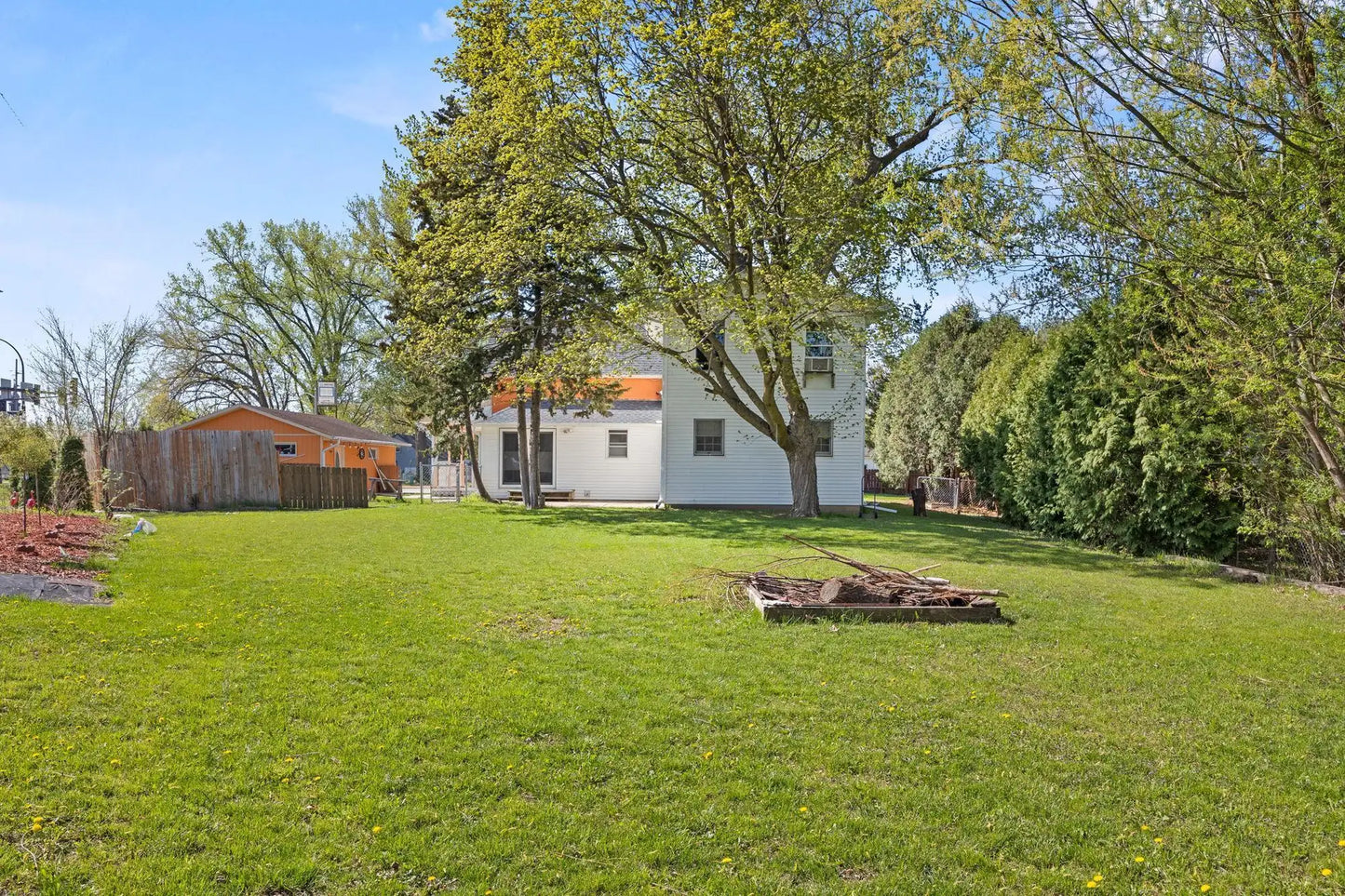 112 Bridge Avenue, Delano, MN 55328