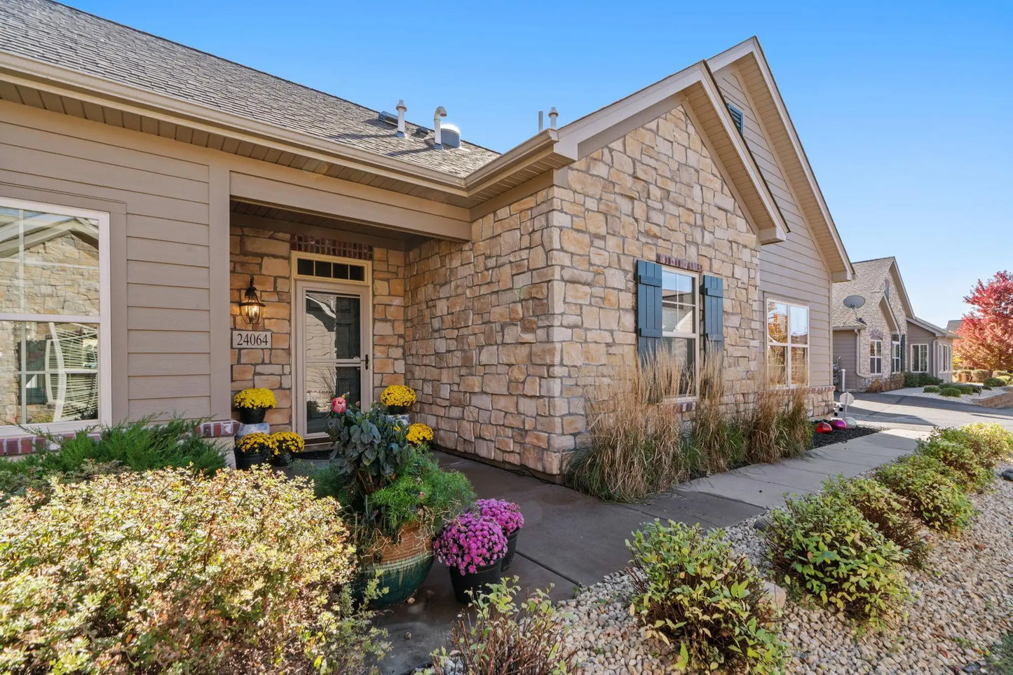 24064 Rivers Edge Road, Rogers, MN 55374