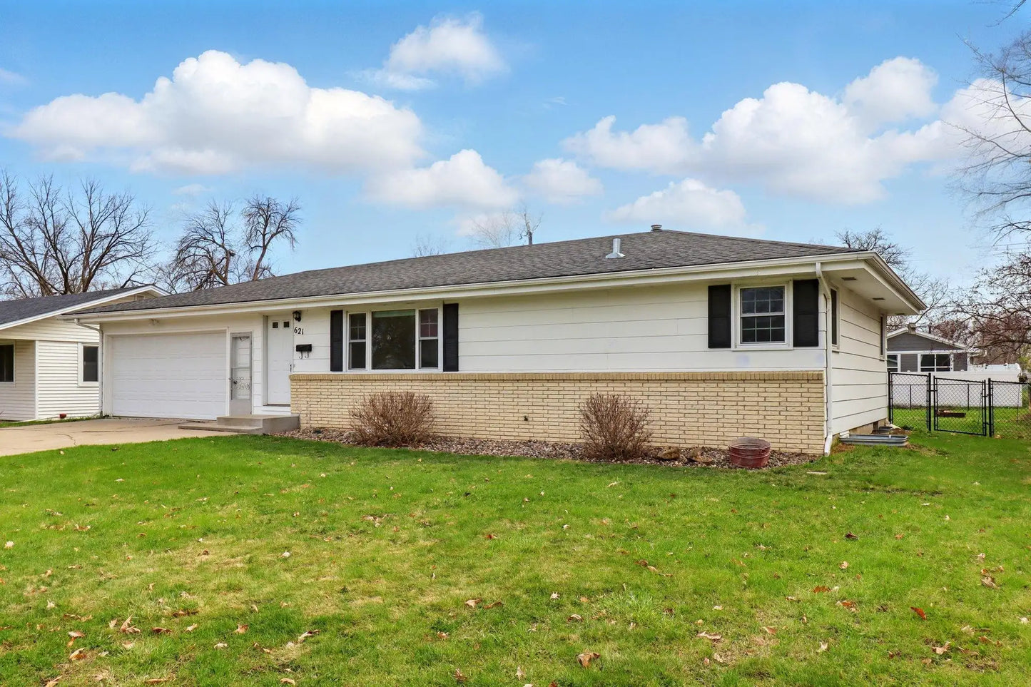 621 Monroe Street, Shakopee, MN 55379