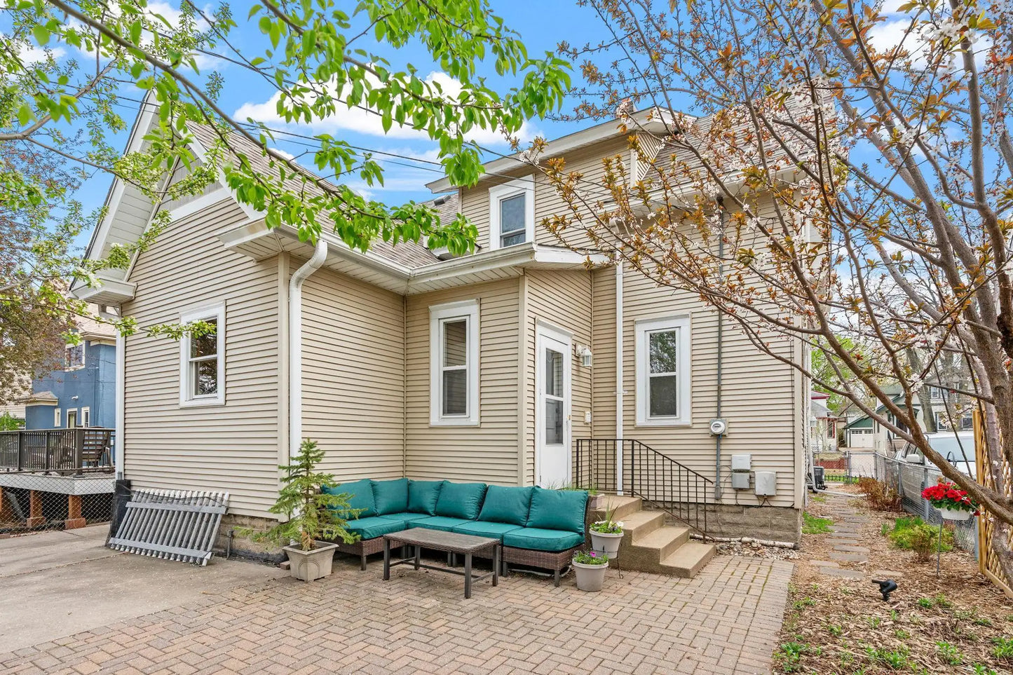 1503 Hague Avenue, Saint Paul, MN 55104