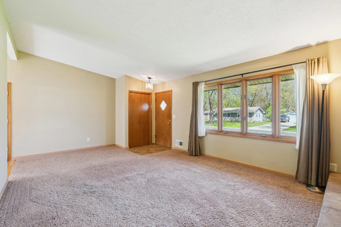 7801 45 1/2 Avenue, New Hope, MN 55428