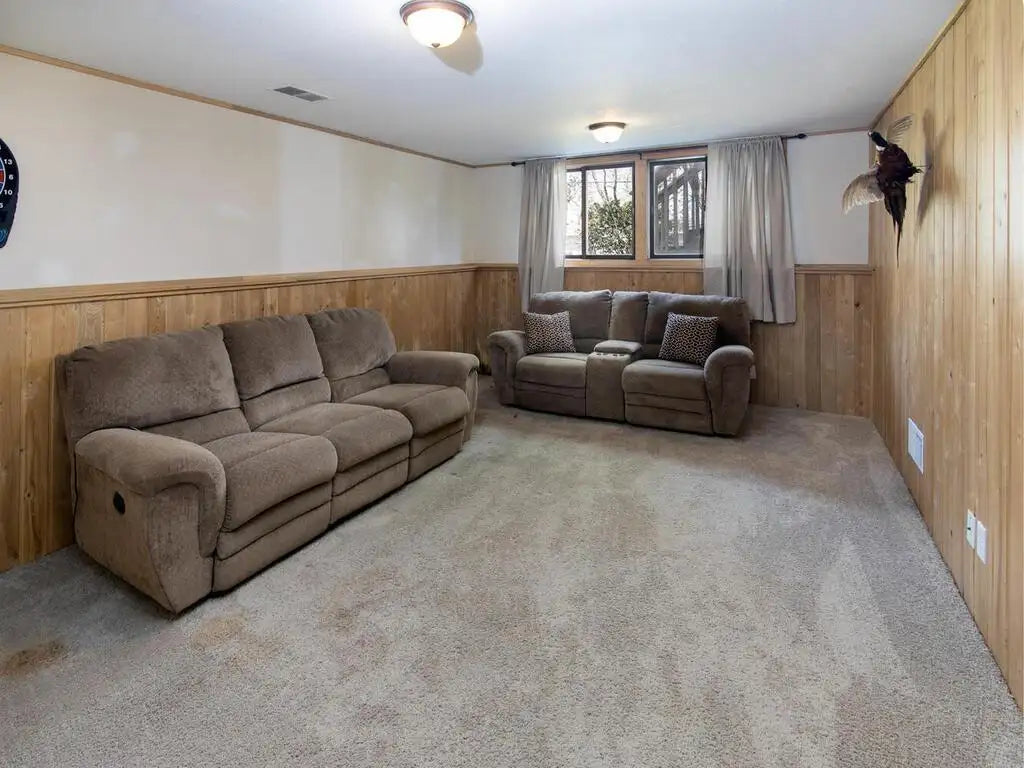 965 Whitney Drive, Apple Valley, MN 55124