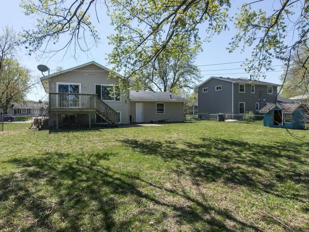 965 Whitney Drive, Apple Valley, MN 55124