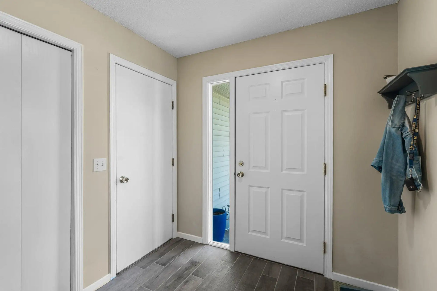 15926 Gallant Court, Apple Valley, MN 55124