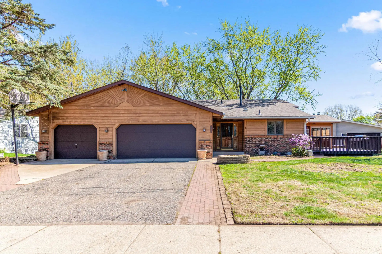 14790 Dundee Avenue, Apple Valley, MN 55124