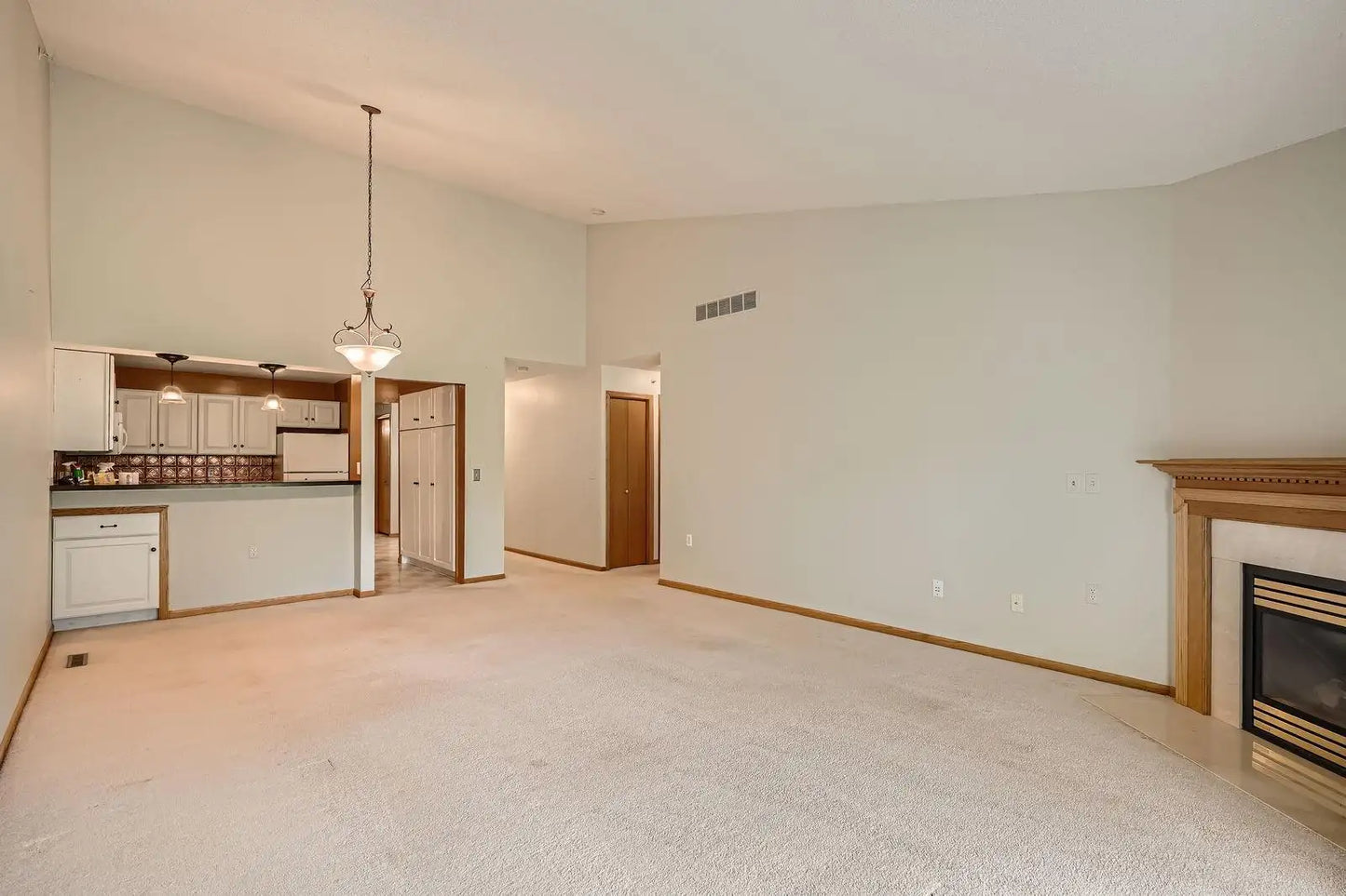 6850 Benton Way, Inver Grove Heights, MN 55076